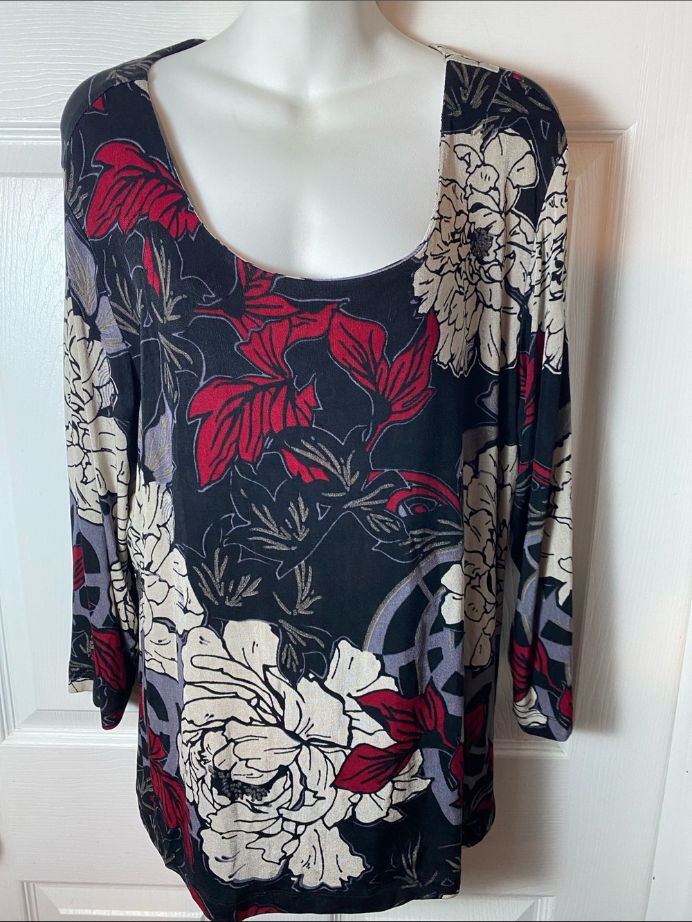 Chico's Black Long Sleeve Scoop Neck Top with Red & Cream Floral